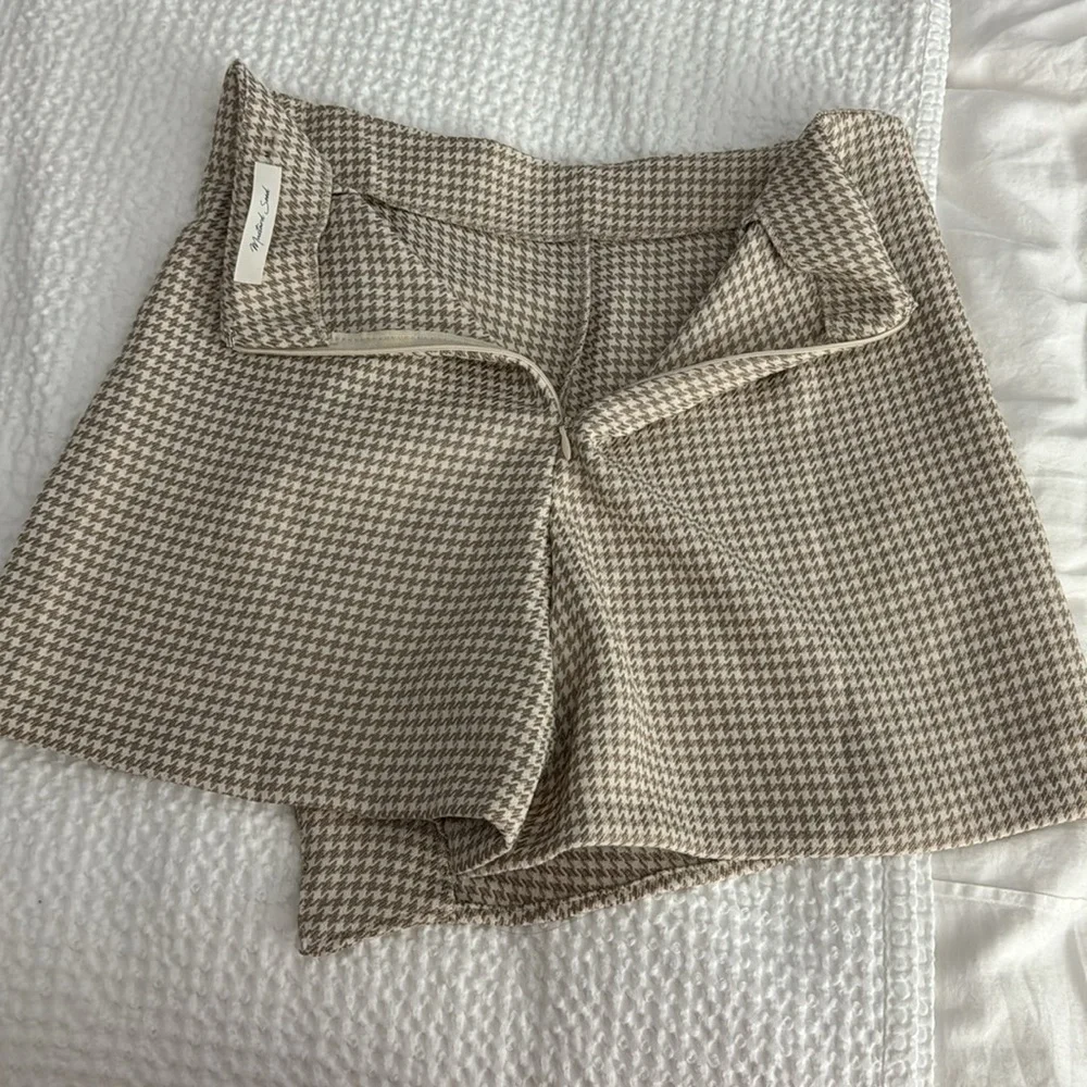 Tan/Cream Houndstooth Skort - Picture 5 of 7